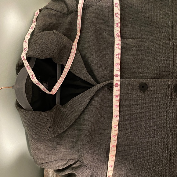 Apostrophe black muted print blazer.size 12 - Picture 3 of 5